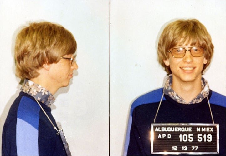 Nascido em Seattle, nos Estados Unidos, no dia 28 de outubro de 1955, Bill Gates completa 68 anos neste sábado (28). O empresário cresceu em uma família de classe média e desde novo já tinha interesse por matemática e ciência. 