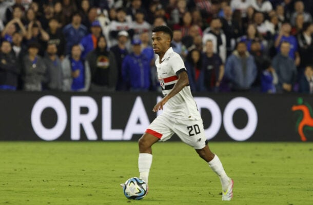 MARCOS ANTONIO - Foi bem no apoio, criando boas jogadas pela esquerda, com uma finalização para grande defesa de Everson. NOTA 6,5. Foto:Rubens Chiri