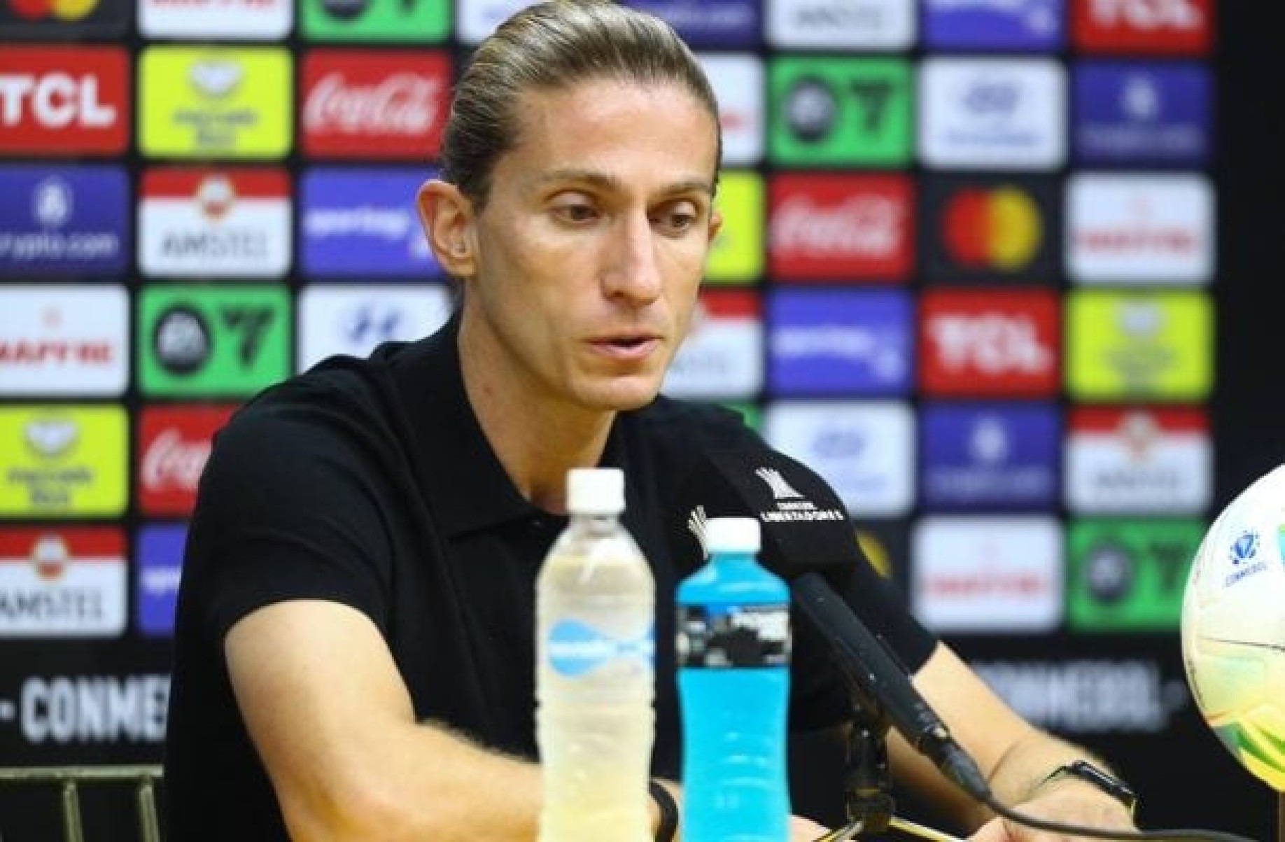 Filipe Luís reconhece pontos ‘a evoluir’, mas define vitória do Flamengo como heroica