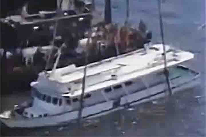 Em 1993, a Justiça condenou a quatro anos de prisão em regime semiaberto os sócios da empresa Bateau Mouche Rio Turismo por homicídio culposo, sonegação e formação de quadrilha. No entanto, os três sentenciados - os espanhóis Faustino Puertas Vidal e Avelino Rivera e o português Álvaro Costa - fugiram do Brasil e ficaram impunes. 
