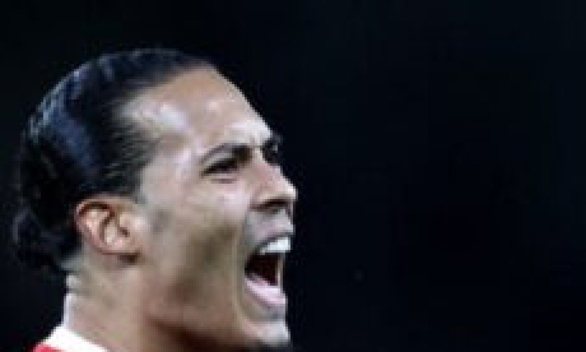 Fica ou sai do Liverpool? Van Dijk atualiza negociação -  (crédito: No Ataque Internacional)