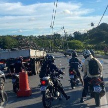 Grande BH: acidente causa queda de postes em avenida e atrapalha o trânsito - Redes Sociais