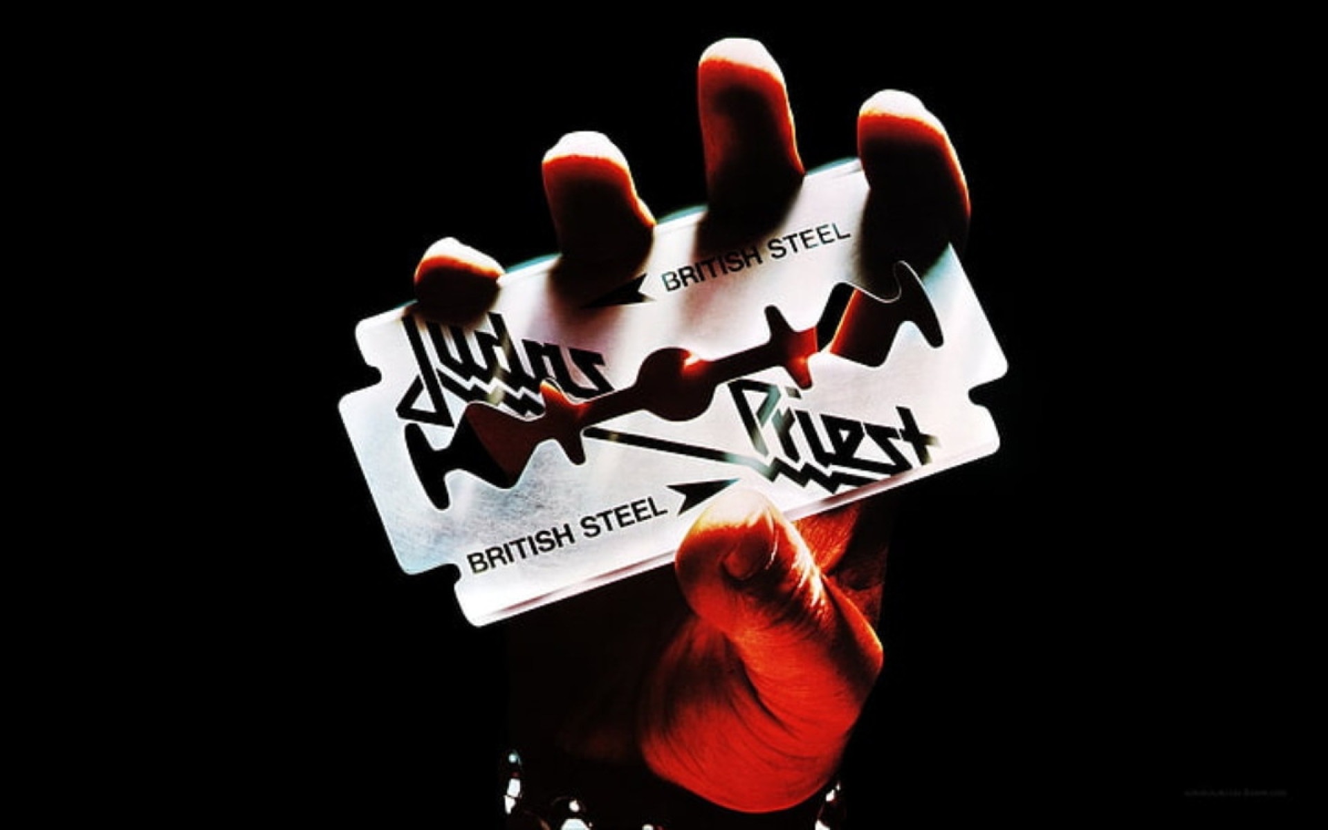 Como está Richie Faulkner do Judas Priest após AVC