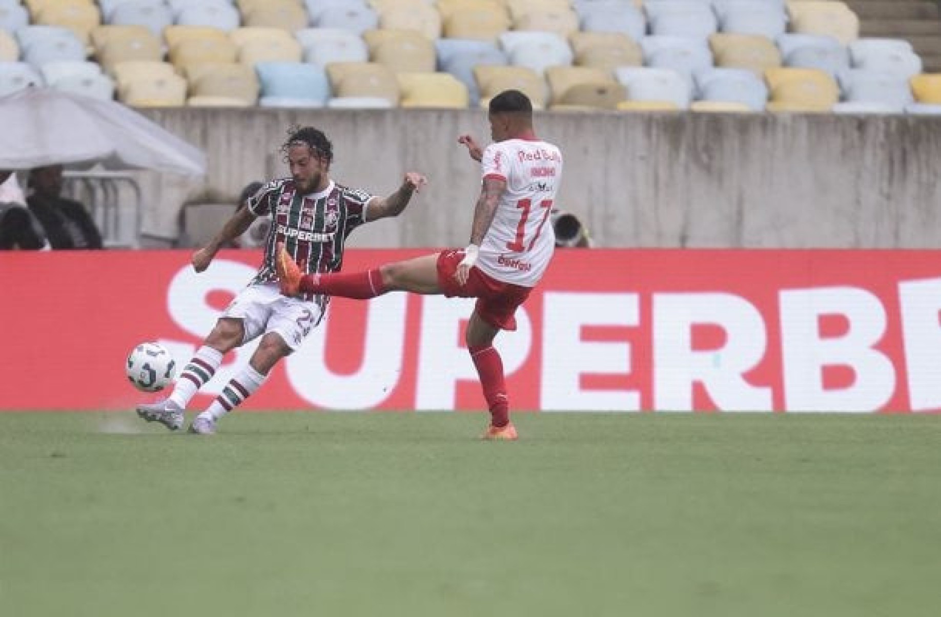 Fluminense informa lesão na coxa esquerda de Guga