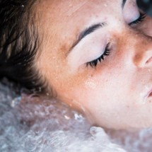 Banho em gelo não funciona para todo mundo e carece de evidências - Freepik 