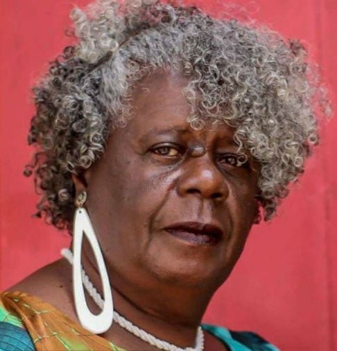 Conceição Evaristo - Escritora mineira, nascida em 29/11/1946, Prêmio Jabuti de Literatura (2015), ligada ao grupo Quilombhoje, que reúne escritores afro-brasileiros para a discussão de temas sociais e produção de conteúdo valorizando a cultura negra.   -Reprodução do Instagram @conceicaoevaristooficial