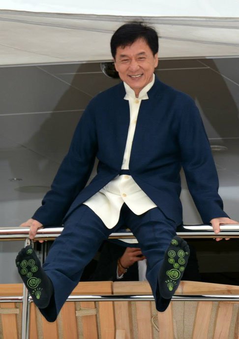 Nos anos seguintes, Jackie Chan começou a ganhar notoriedade por suas próprias atuações, especialmente quando adotou uma abordagem mais cômica e criativa para as cenas de ação.