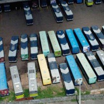 coletivos em empresa de bh: Diariamente, cerca de 30 articulados deixam de rodar por estarem em manutenção ou sem condições de sair à rua coletivos em empresa de bh: Diariamente, cerca de 30 articulados deixam de rodar por estarem em manutenção ou sem condições de sair à rua