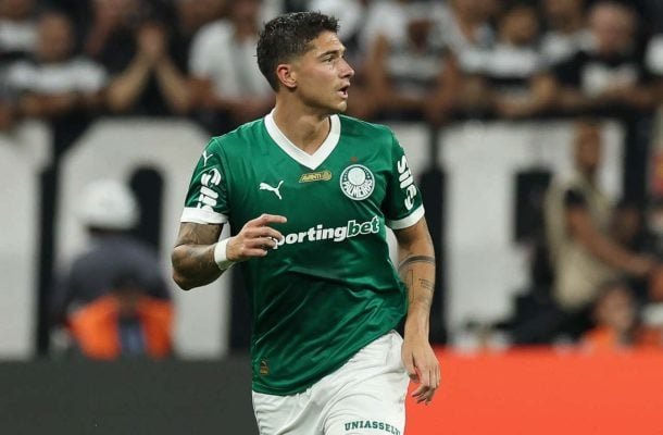 EMILIANO MARTÃNEZ - O volante teve uma partida muito mais defensiva, impedido as chegadas paraguaias e atuando bem na partida. Nota: 6,5 - Foto: Cesar Greco/Palmeiras