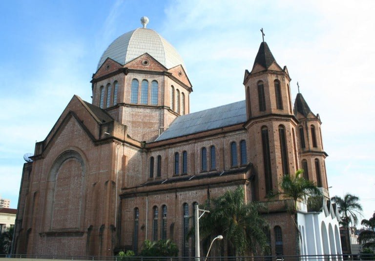 17ª - Araraquara (SP) - É formada pela sede e pelos distritos de Bueno de Andrada e Vila Xavier. Por lá, o local conta uma posição geográfica que a torna um importante centro econômico e de transporte, assim como um clima ameno. A cultura conta com festividades religiosas e animações.