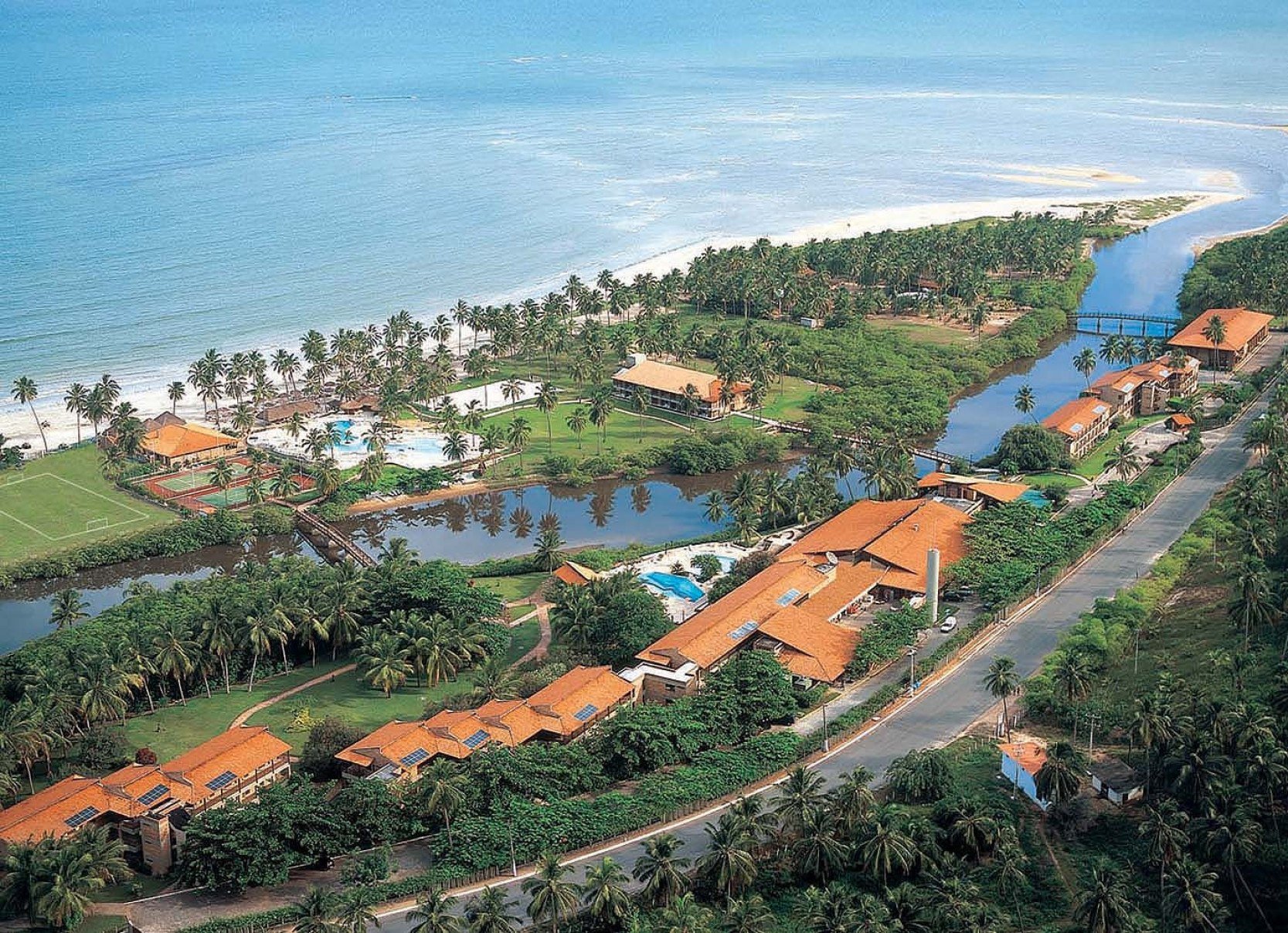  2005. Credito: Leo Caldas/Divulgacao. Vista da praia no Resort Salinas do Maragogi
    - Leo Caldas/Divulgacao. Vista da praia no Resort Salinas do Maragogi