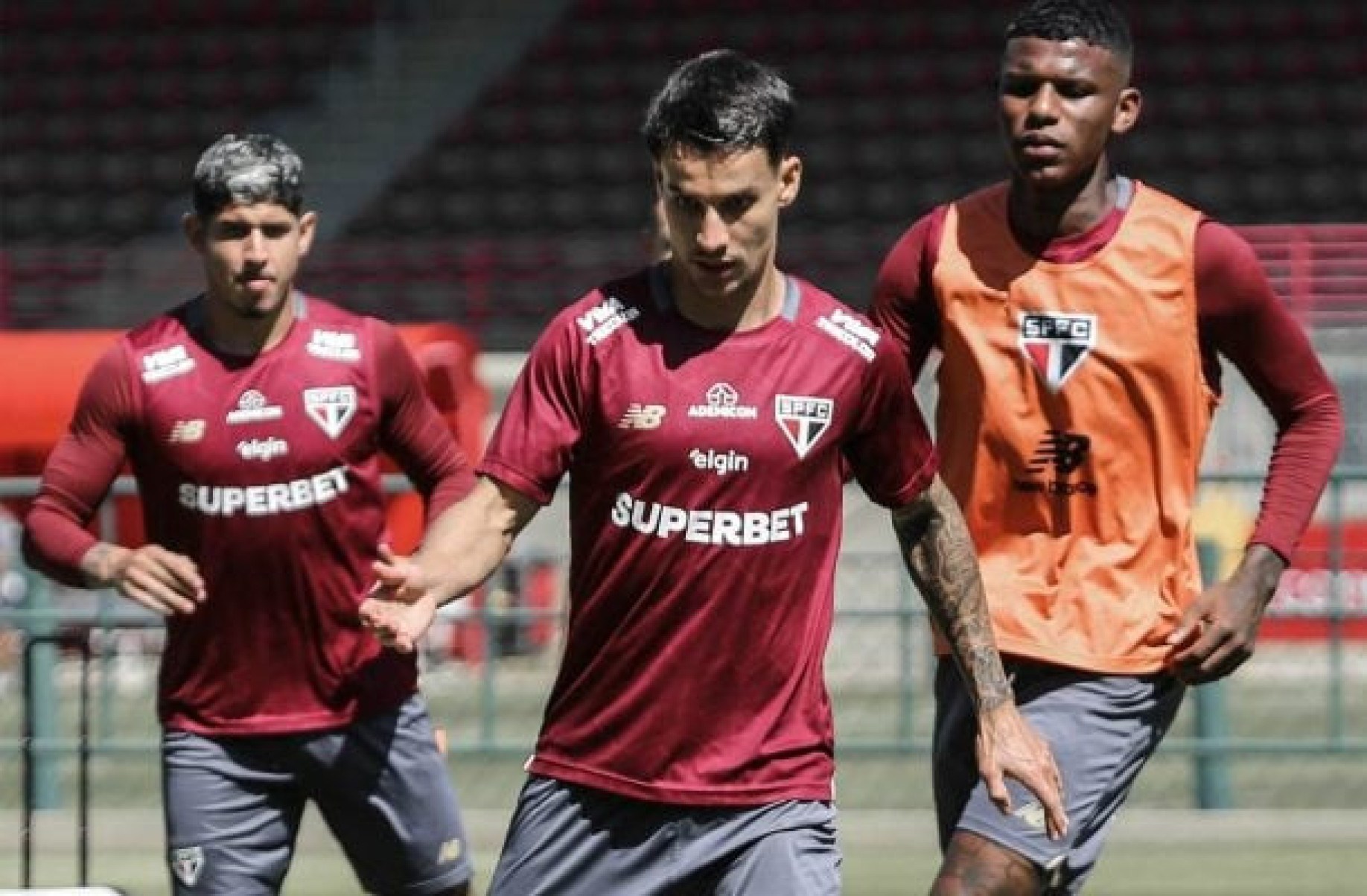 São Paulo encerra preparação para enfrentar Alianza Lima e tem visita ilustre no CT