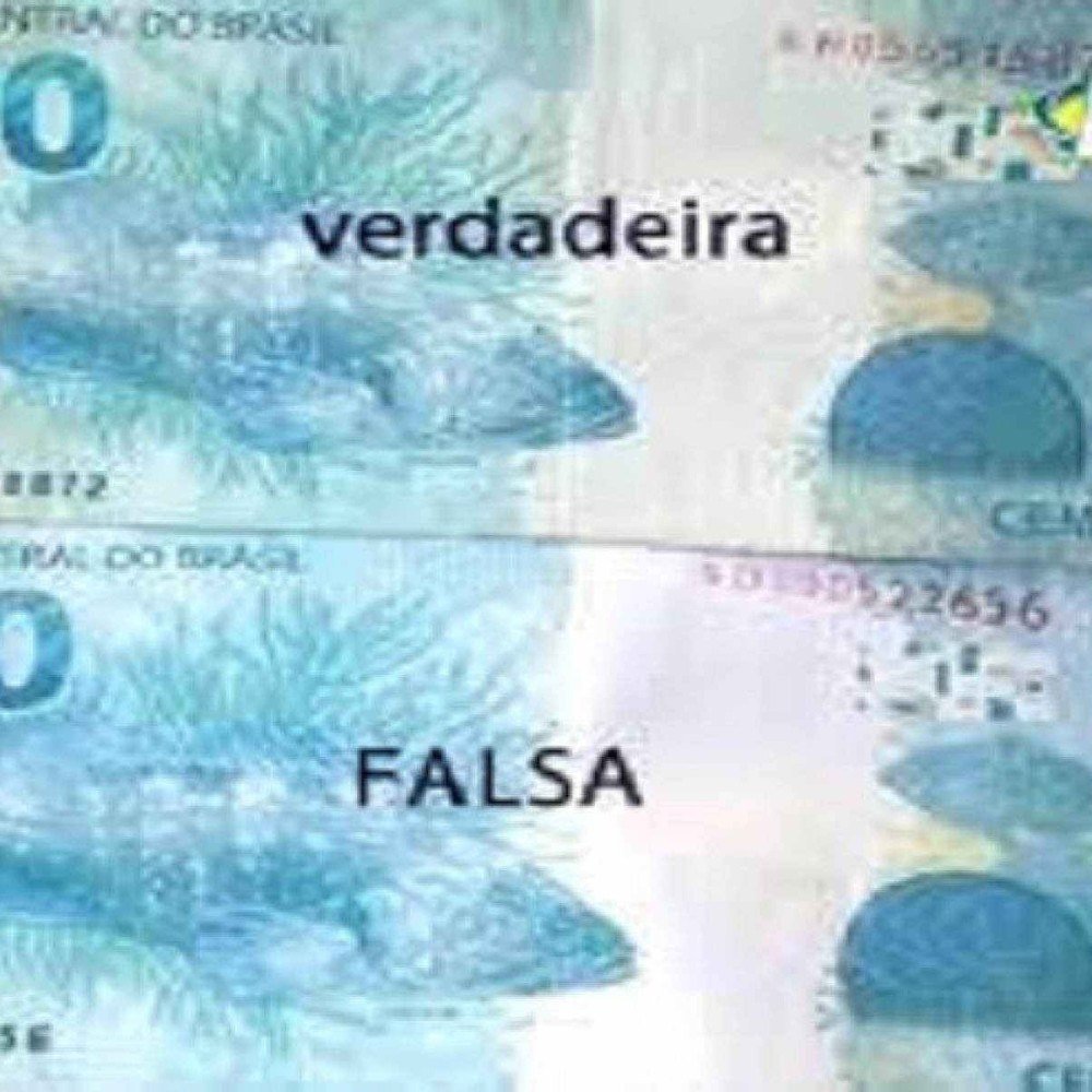 Polícia apreende pacote com dinheiro falso no interior de Minas