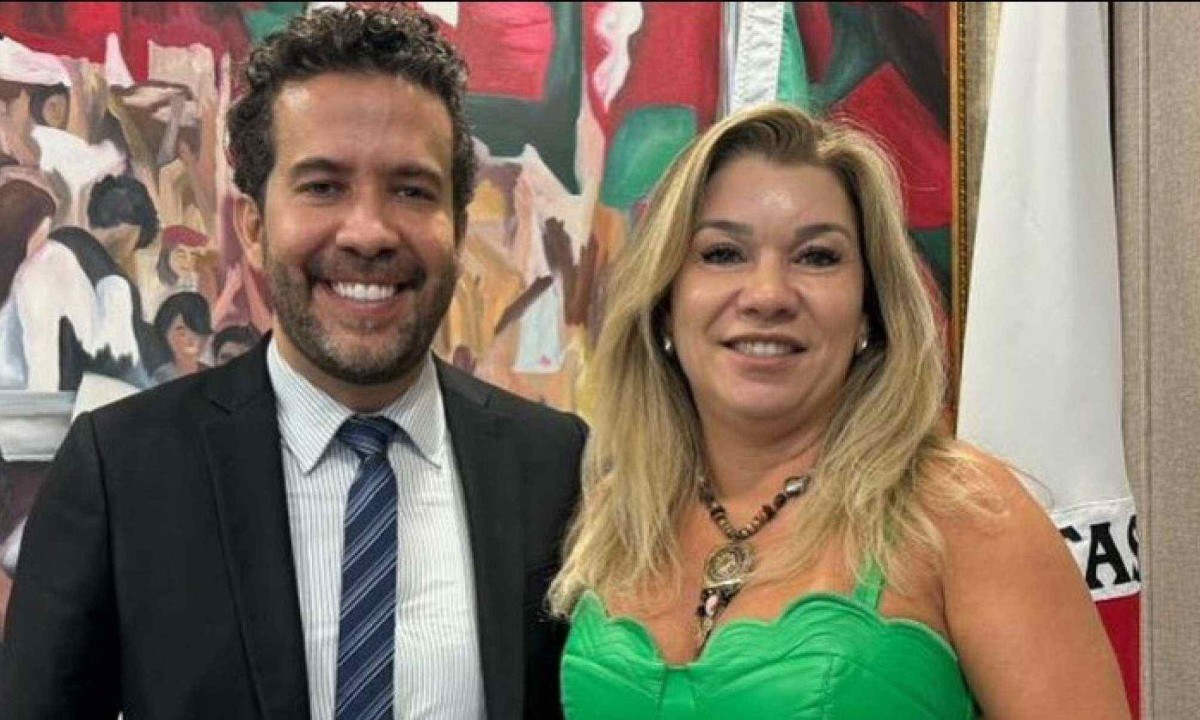 Prefeita Leandra Guedes denunciou o deputado André Janones com base na Lei Maria da Penha -  (crédito: Reprodução/Redes Sociais)