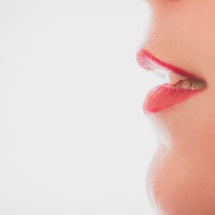 "Beijar é bom, mas exige cuidados", alerta especialista - wirestock/ FreePik