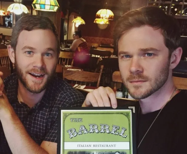 Shawn Ashmore e Aaron Ashmore - Muita gente já deve ter se confundido essa dupla, já que Shawn Ashmore atuou em filmes como "X-Men" e Aaron em séries como "Warehouse 13" e "Veronica Mars". E eles são muito parecidos. 