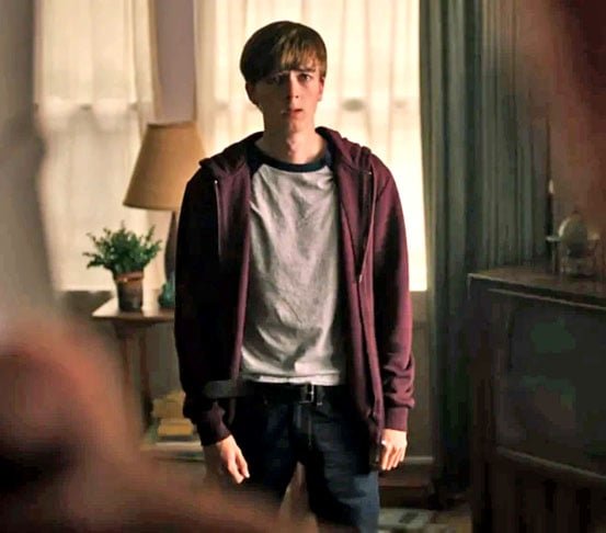 O ator, de 24 anos, ficou conhecido pelo papel de Jeffery Augustine, na série "Riverdale"