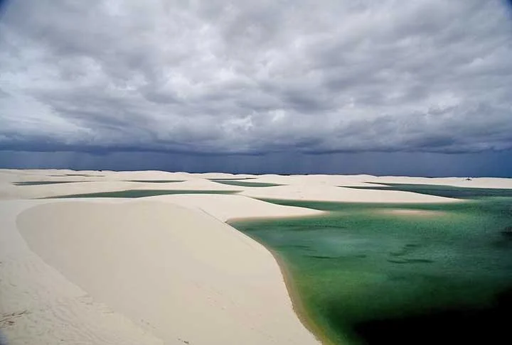 Com a segunda melhor nota, aparece um brasileiro: o Parque dos Lençóis Maranhenses. Uma unidade de conservação brasileira de proteção integral à natureza localizada na parte nordeste do estado do Maranhão.- Flickr/Klaus Langellotti Vello