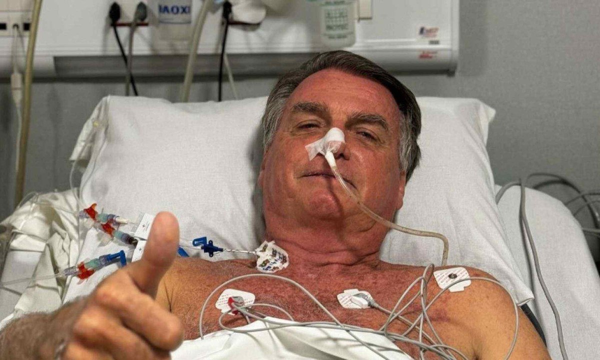 Ex-presidente Jair Bolsonaro foi atendido &agrave;s pressas em um hospital p&uacute;blico -  (crédito: Reprodu&ccedil;&atilde;o/Redes Sociais)