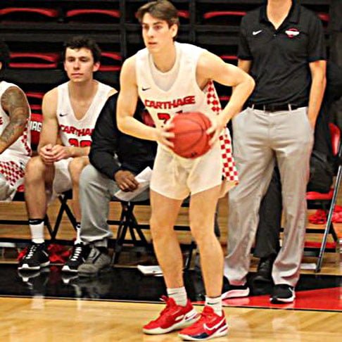 Ele argumentou que matou a mãe para poupá-la do sofrimento de vê-lo cometer violência. Argumento que, segundo Donelly, não pode ser aceito. 