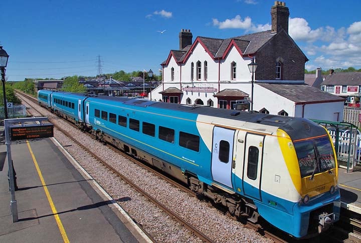 Os habitantes chamam a cidade de Llanfairpwll ou somente Llanfair. Esse último termo melhorou....