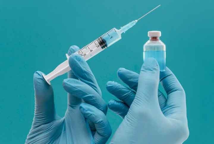 Os testes com 16 mil voluntários também apontaram eficácia e segurança da vacina prolongada por até cinco anos.
