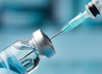 O imunizante é o primeiro do mundo contra dengue aplicado em dose única - no momento, o país oferta a vacina para crianças e adolescentes em duas doses, com intervalo de três meses entre elas.
 -  (crédito: Freepik)