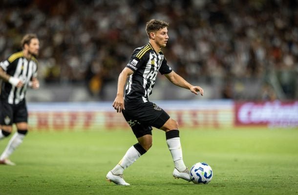 NATANAEL - Brilhante na defesa (pouco exigido, é verdade) e no apoio. Deu assistência com 34 segundos e fez o terceiro do Atlético no jogo. Por outro lado, recebeu amarelo e foi substituído - Nota 7,0 - Pedro Souza/Atlético