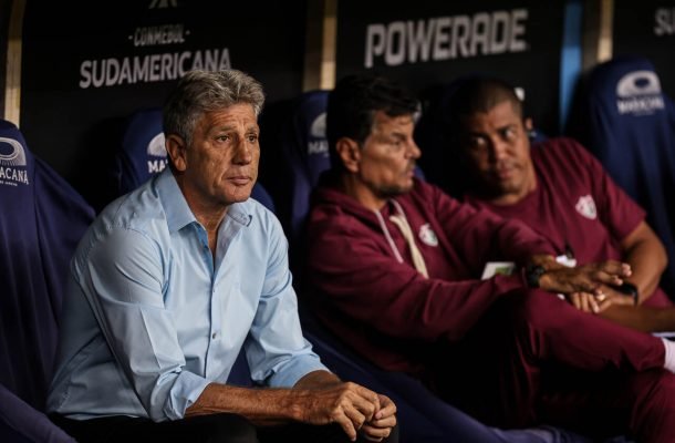 RENATO GAÚCHO - O Fluminense jogou em ritmo de treino e mostrou um pouco mais a cara do técnico. O time teve mais amplitude e profundidade, e explorou bem as jogadas com os laterais e pontas. Já defensivamente, não foi exigido. NOTA: 8,0 - Foto: Marcelo Gonçalves/Fluminense