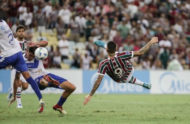 GV SAN JOSÉ - Veio passear no Rio de Janeiro. O time boliviano não viu a cor da bola e assistiu o Fluminense jogar dentro de campo. NOTA: 2,0 - Foto: Marcelo Gonçalves/Fluminense