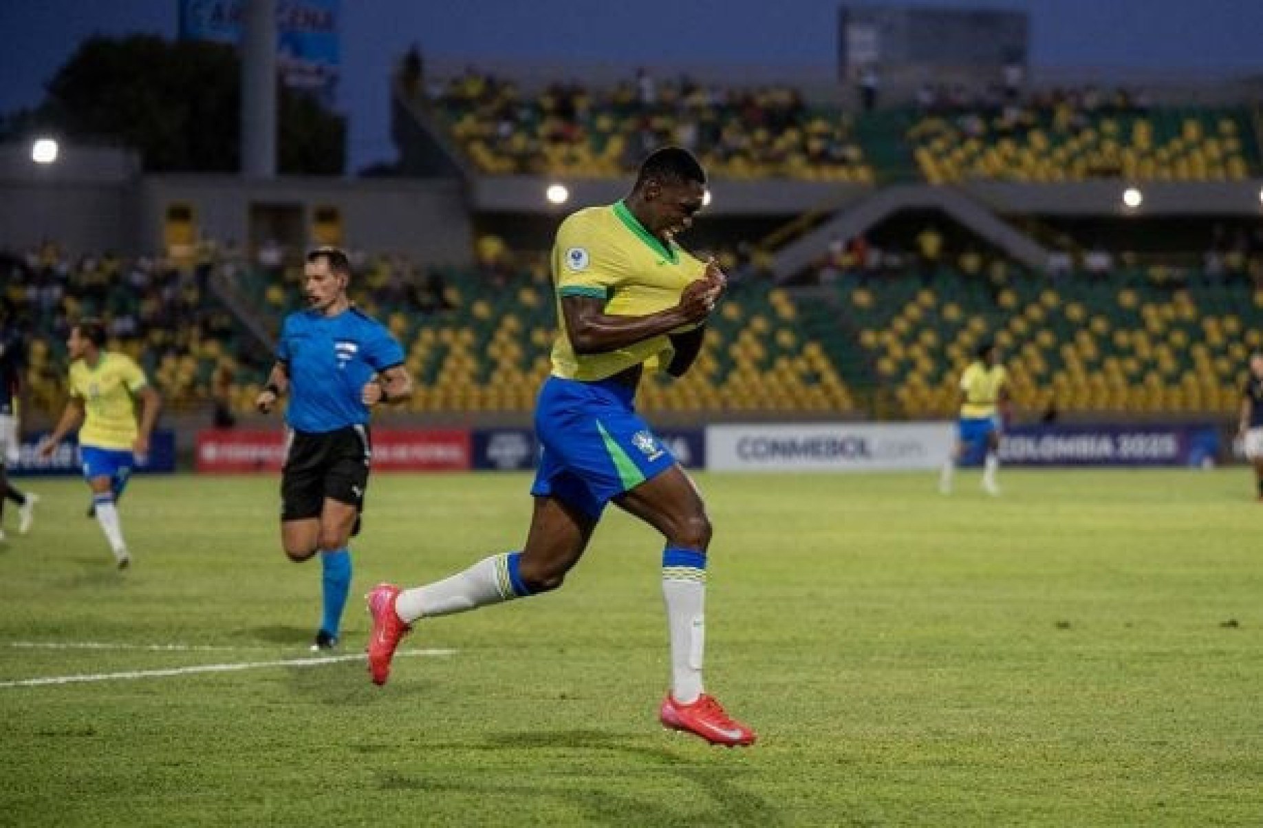 Atacante da Seleção fala sobre expectativa para final do Sul-Americano sub-17: ‘Vamos buscar o título’