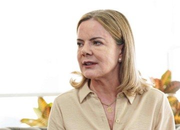 Gleisi diz que trabalha para eleição de Edinho Silva no PT -  (crédito: Platobr Politica)