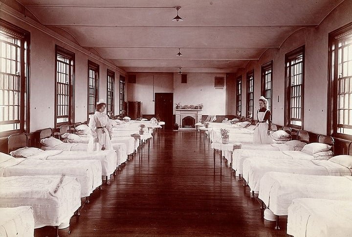 Com isso, o Claybury Hospital encerrou suas atividades em 1997, após mais de um século de funcionamento.