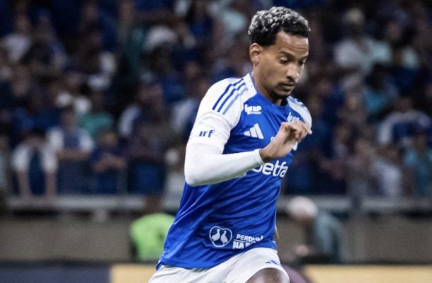 MATHEUS PEREIRA - Com a trinca de volantes, Matheus Pereira ficou livre para organizar o jogo e flutuar entre as linhas. Criou as principais oportunidades da equipe e comandou a jogada do gol. Poderia ter aparecido mais. NOTA 6.5