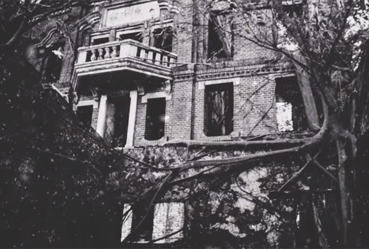 Uma lenda de traição é o principal pano de fundo para a Mansão de Liu, em Taiwan, ficar com a fama de mal-assombrada. Diz que a empregada de uma família tinha um caso com seu chefe e seu corpo foi encontrado no poço. Seu espírito voltou para assombrar o restante da família.