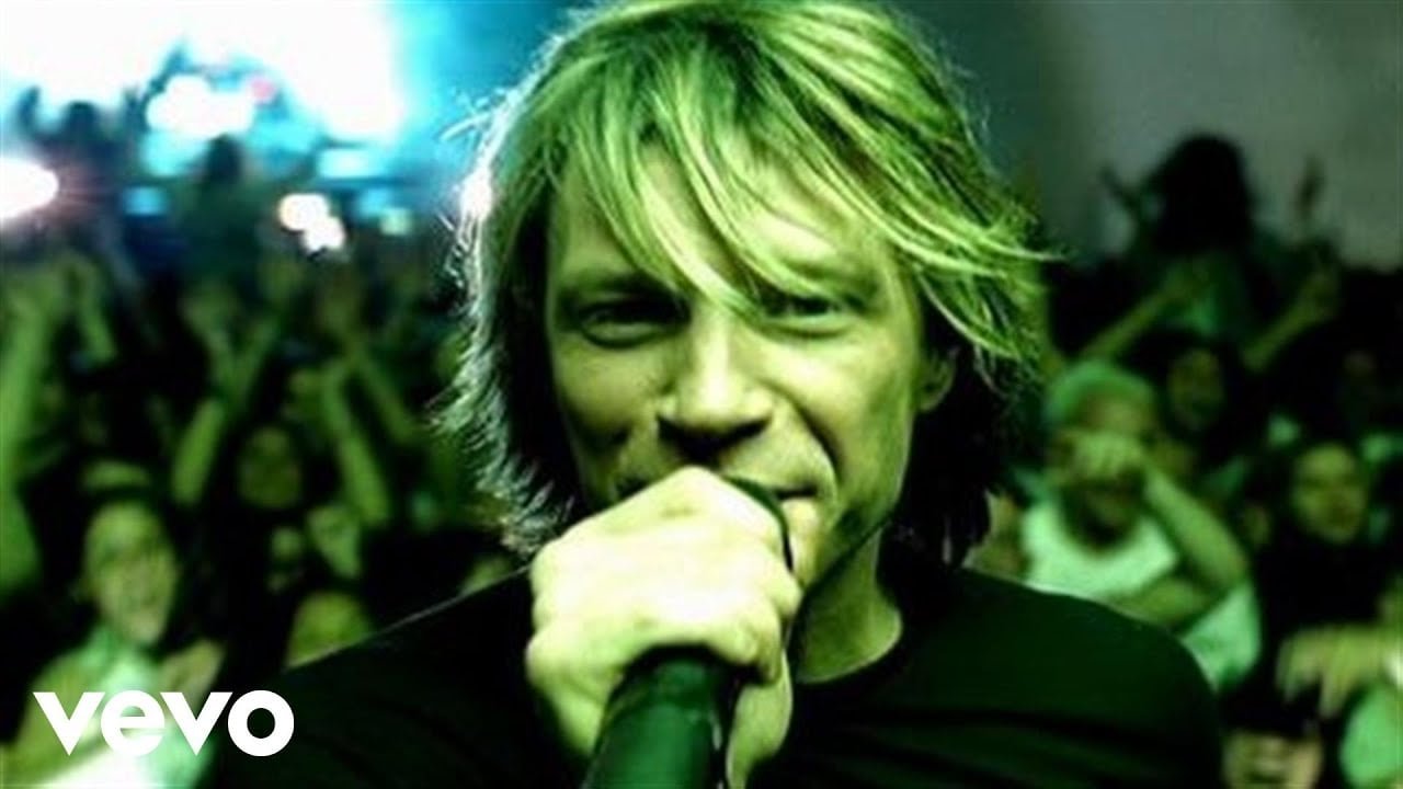 "It's My Life" é uma música da banda Bon Jovi, lançada em 2000 como parte do álbum "Crush". A música é conhecida por sua mensagem de empoderamento e liberdade pessoal. A letra fala sobre superar desafios, enfrentar adversidades e não se arrepender das escolhas feitas.