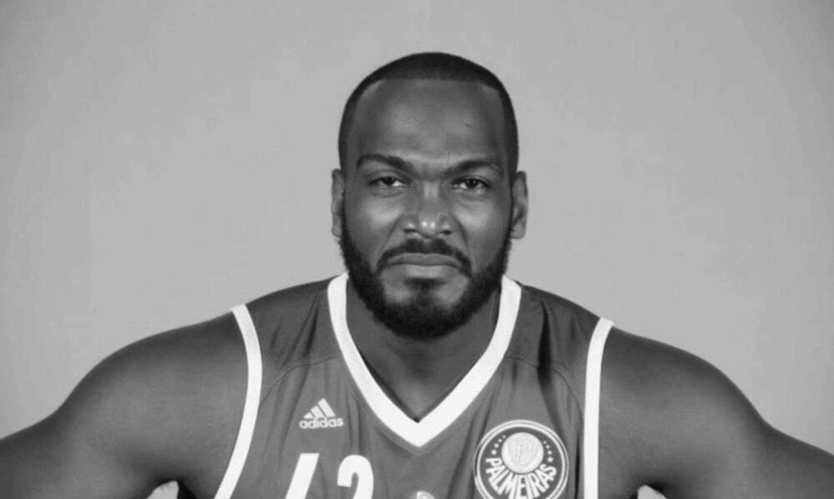 LUTO! Ex-jogador do Palmeiras morre aos 37 anos - (crédito: Tupi - Pablo Oliveira) LUTO! Ex-jogador do Palmeiras morre aos 37 anos - (crédito: Tupi - Pablo Oliveira)