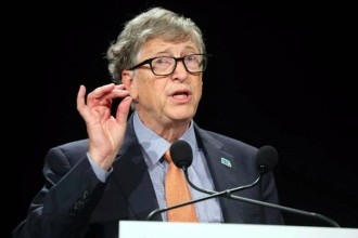 Bill Gates faz previsão sobre como a IA vai impactar médicos e professores
