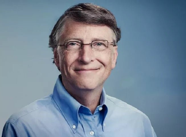 Além de sua trajetória empresarial, Gates é conhecido por seu trabalho filantrópico. 