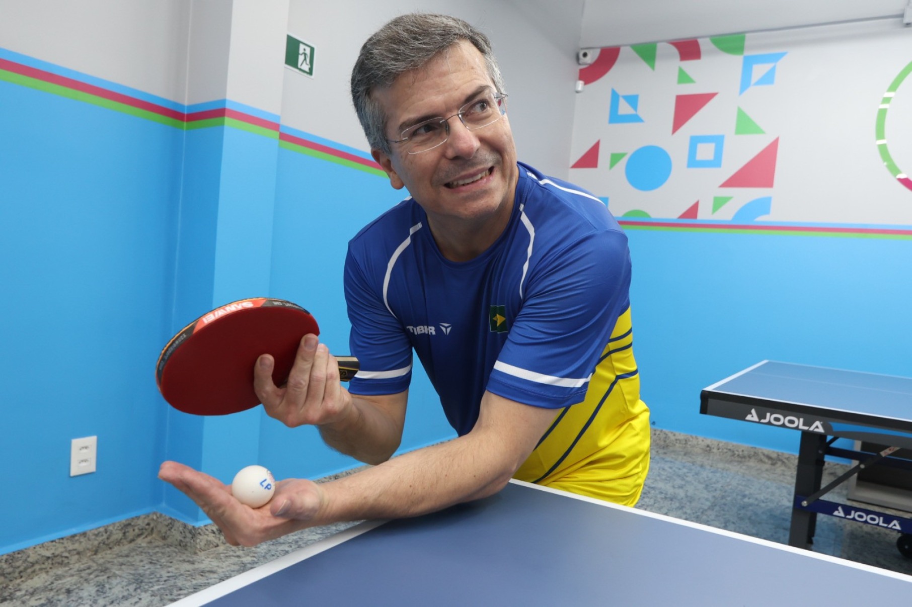 Gustavo Androsi é amante do tênis de mesa há mais de dez anos e aproveita o espaço da Life Pong para jogar e conhecer pessoas novas