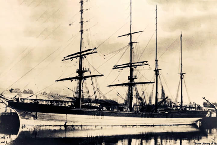 O transatlântico australiano era movido a vapor e se deslocou diversas vezes com ageiros entre o país da Oceania e a Inglaterra.
