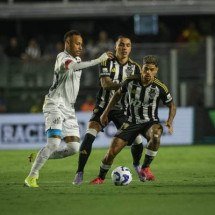 Atuações do Atlético-MG contra o Santos: Galo se afunda em crise no Brasileirão - Pedro Souza / Atlético