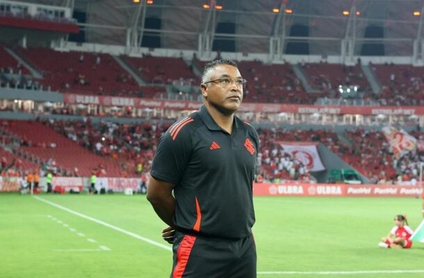 TÉC: ROGER MACHADO - Não conseguiu encontrar maneira para furar a defesa do Palmeiras. As alterações no time não surtiram efeito no segundo tempo e o time teve sua primeira derrota em partidas oficiais no ano. NOTA 5,5 - Foto: Ricardo Duarte