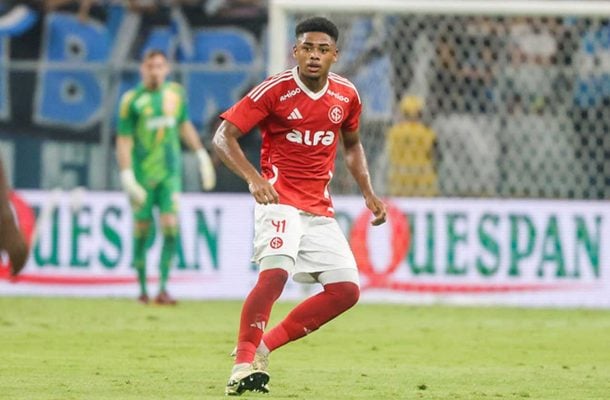 GABRIEL CARVALHO - Entrou no lugar de Bruno Tabata e fez sua estreia temporada após se recuperar de cirurgia no pé esquerdo. NOTA 5,5 - Foto: Ricardo Duarte