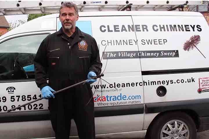 Limpadores de Chaminés-  São responsáveis pela manutenção e limpeza desses espaços, por onde sai a fumaça de residências com lareiras em locais muito frios,  O Brasil, com seu clima tropical, até possui casas com lareiras em cidades nas montanhas, mas não com a dimensão necessária para estabelecer a profissão. 