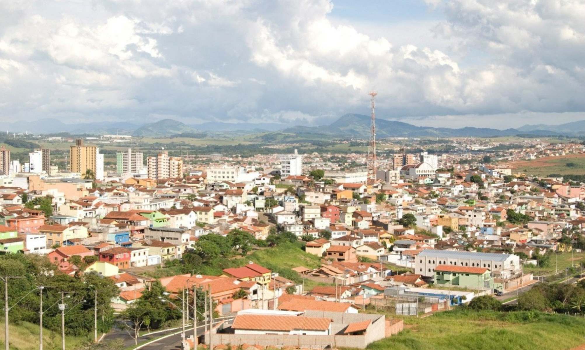 Prefeito se manifesta após orientação para escola não citar fé cristã