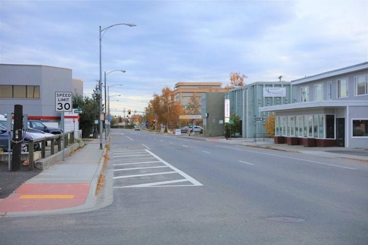 Ela partiu sem levar seus pertences, e seu desaparecimento deixou as autoridades perplexas, que a procuraram por vários dias usando helicópteros e cães de busca.