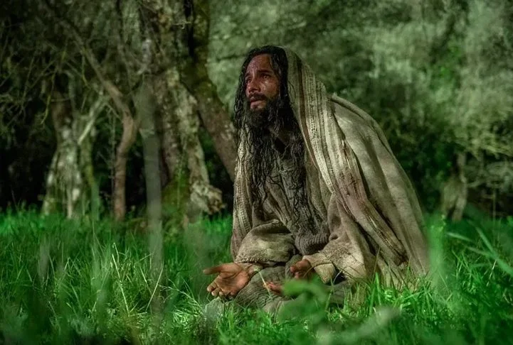 Rodrigo Santoro, em "Ben-hur" (2016): O filme é uma refilmagem do clássico de 1959 e narra a história de Ben-Hur, um príncipe judeu que é traído por seu amigo Messala e condenado à escravidão. 