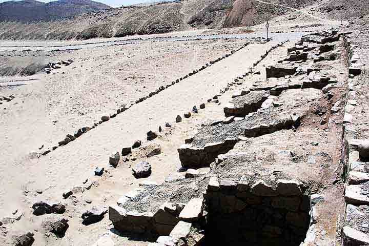 Os edifícios possuem tamanhos e formatos próprios. Segundo os pesquisadores, isso se deve à finalidade específica que cada um deles tinha para a civilização da época. 