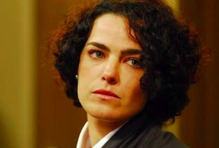 O Ãºltimo trabalho da atriz foi na sÃ©rie "Na Forma da Lei", em 2010, na qual ela interpreta a promotora Ana Beatriz Tavares de Macedo.